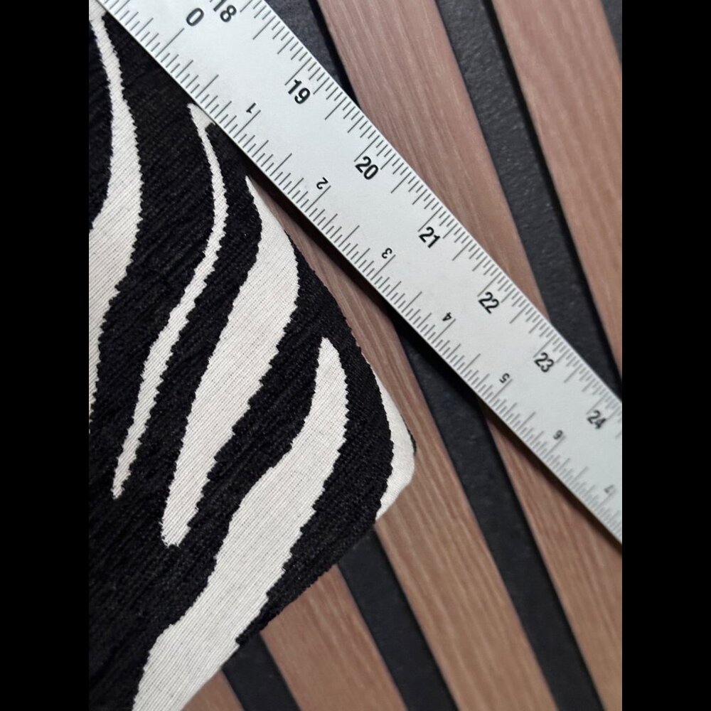 Zara Jacket Small Womens Black White Zebra Art Open Front Cardigan - Picture 6 of 8